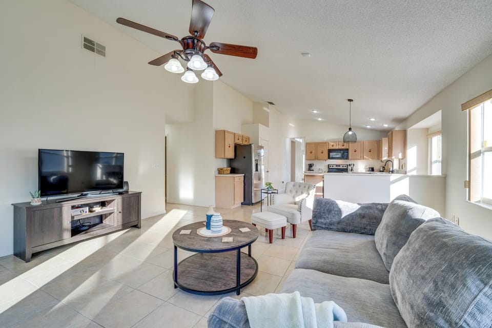 House (4 Bedrooms) | Interior