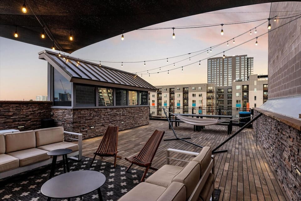 [Suite №1] Hammock, Bistro Lights, & Plenty of Space to Enjoy