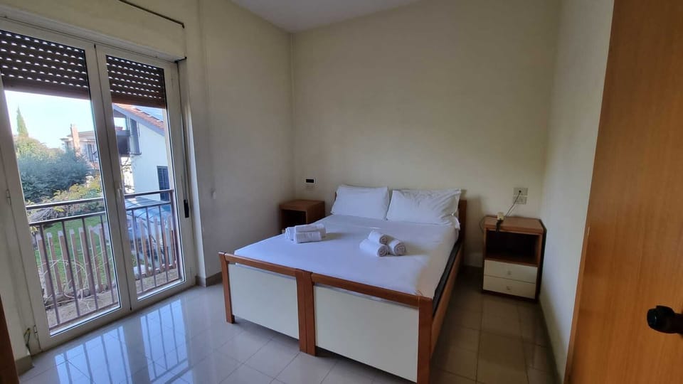 Condo | In-room safe, desk, laptop workspace, free WiFi