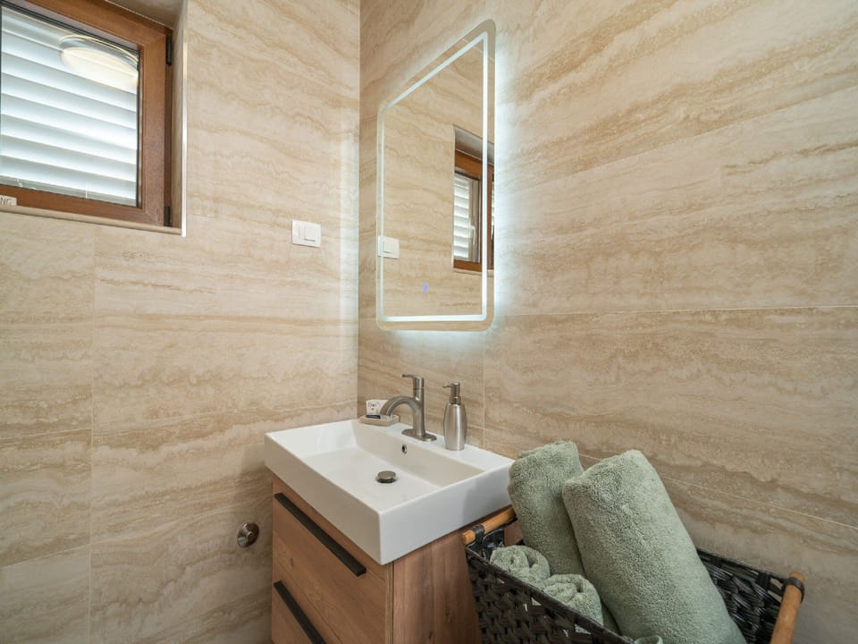 Villa (Three Bedroom Villa with Terrace) | Bathroom | Shower, free toiletries, towels