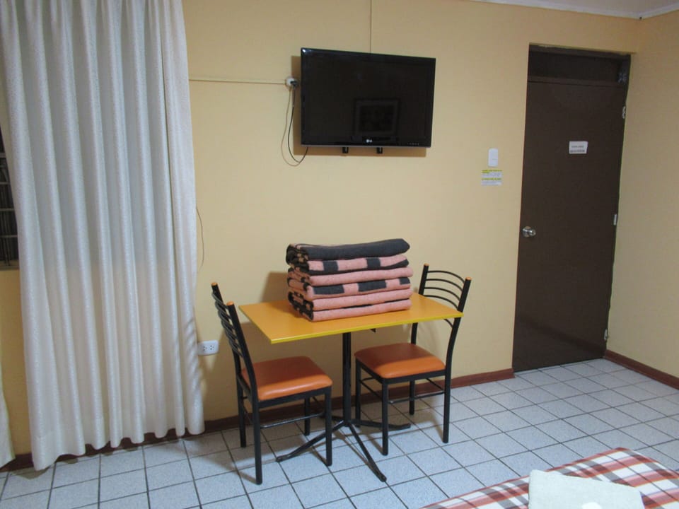 Classic Triple Room | Free WiFi