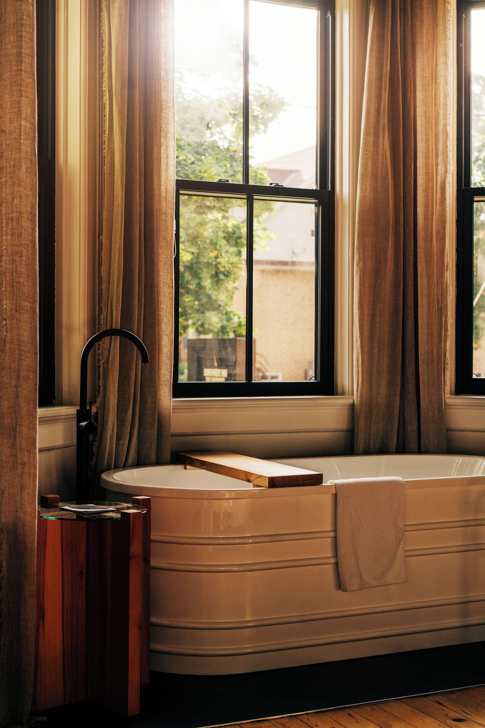 Luxury Room | 1 bedroom, premium bedding, pillowtop beds, minibar