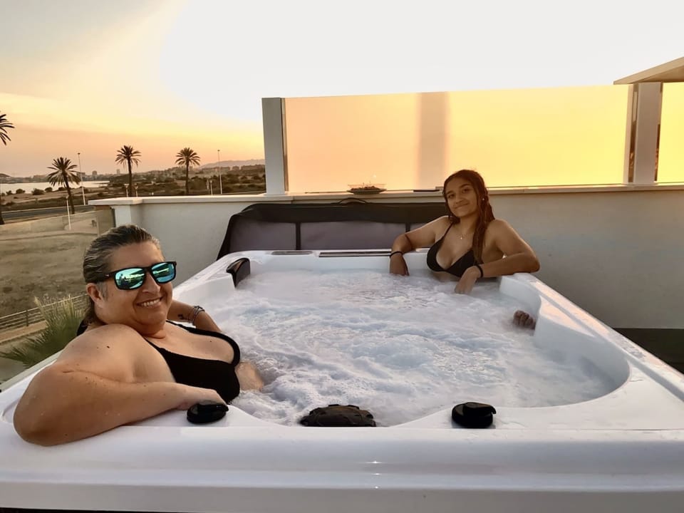 Outdoor spa tub