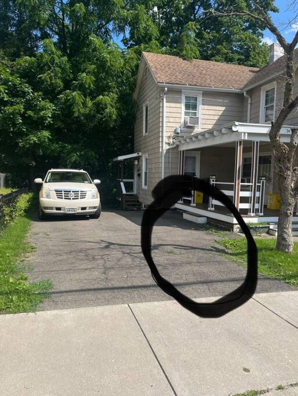 Charming 1 bedroom, walk-up apartment located in a quiet, urban neighborhood. Prime location: - Binghamton University  - Wilson/UHS  - Guthrie/Lourdes hospitals