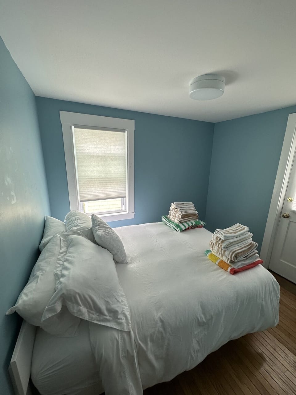 Full Bedroom