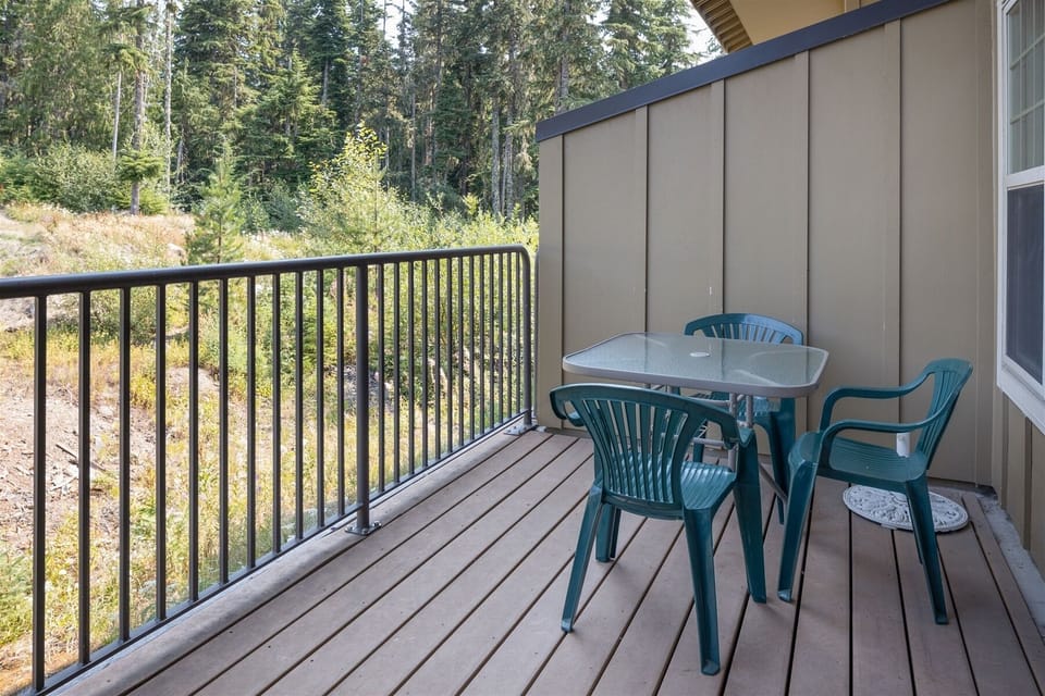BBQ on Private Balcony