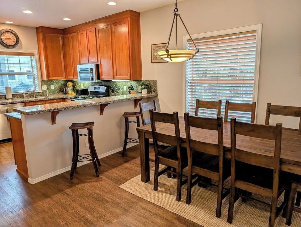 Two additional stools at the breakfast bar