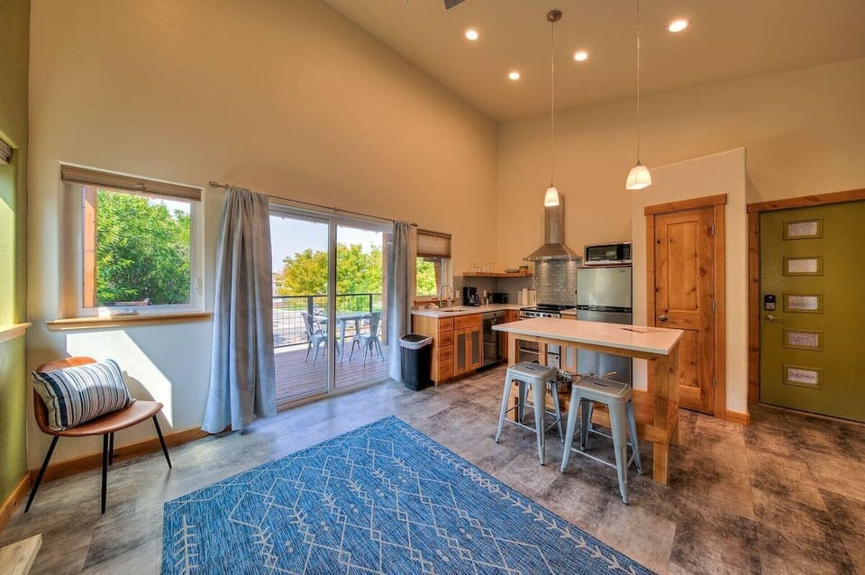 Beautiful kitchen and family room with balcony access
