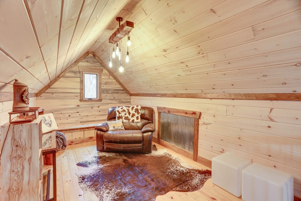 Loft | Top Floor | Stairs Required