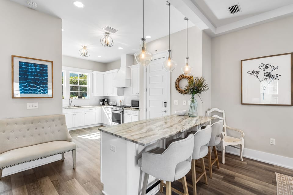 Kitchen and dining area.
