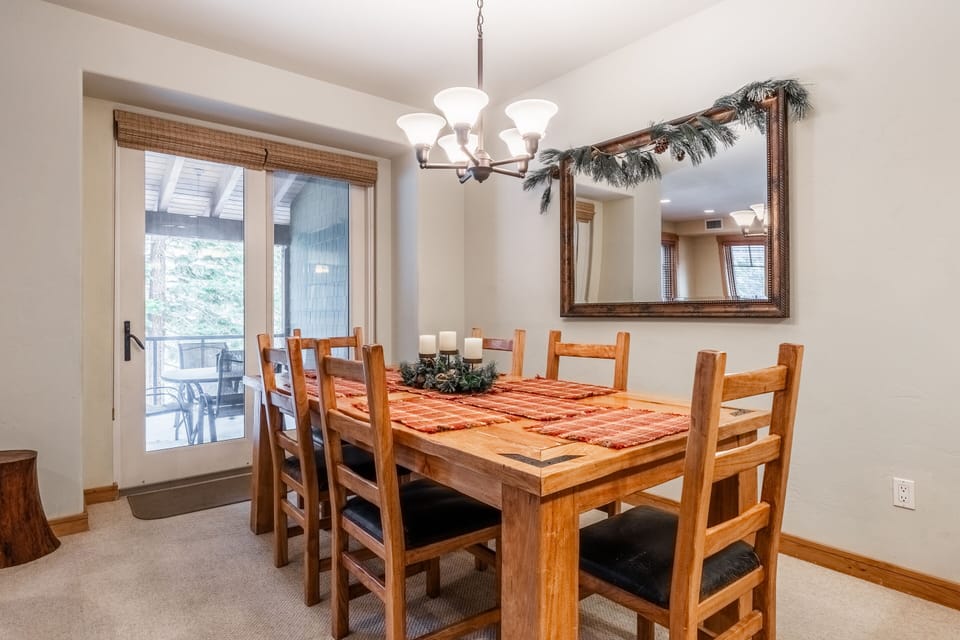 Dining Table - seating 6