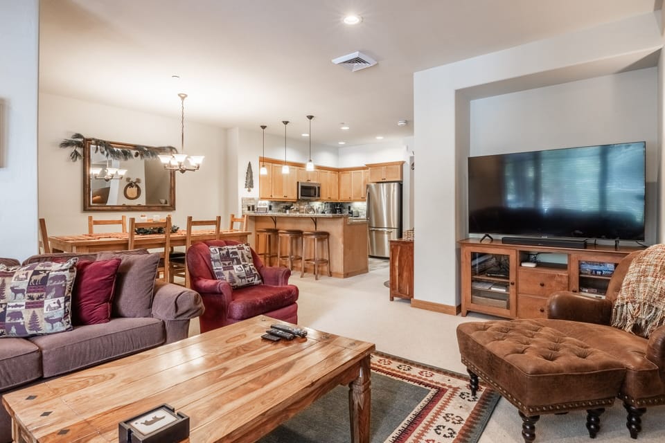 Living Room, Couch, Chair, Gas Fireplace, Flat Screen TV