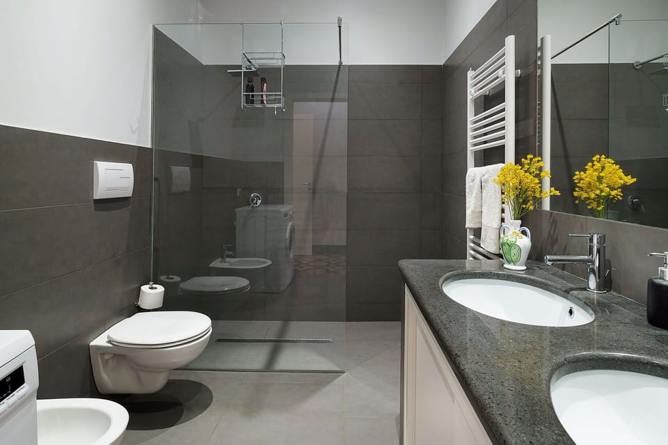 Autumn, Bathroom, Spring, Summer