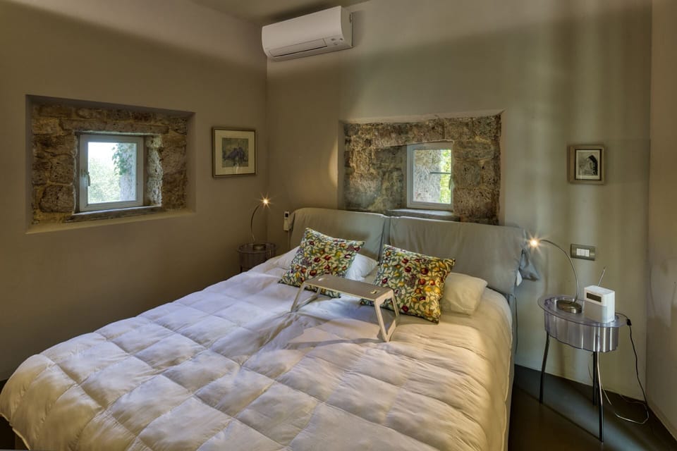 Autumn, Bedroom, Spring, Summer