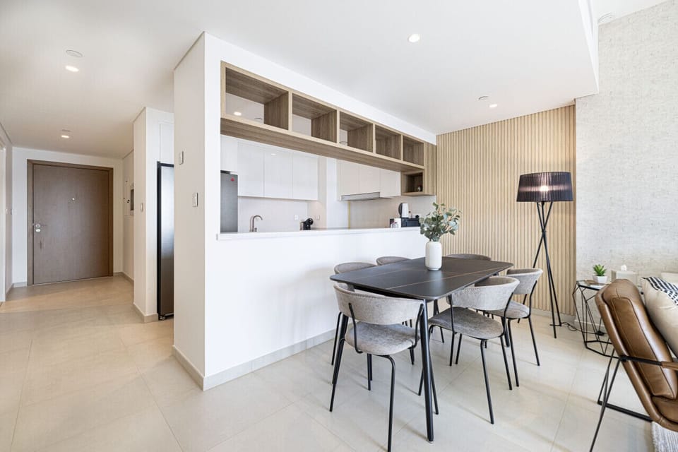 Fully Equipped Modern Kitchen and dining area