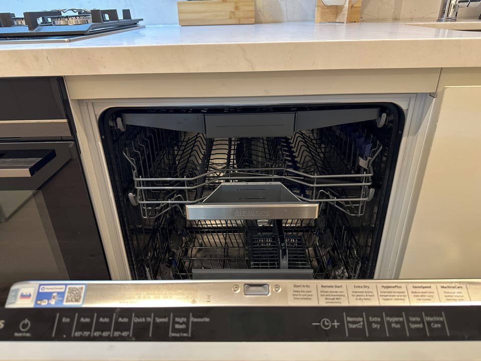 Dishwasher 