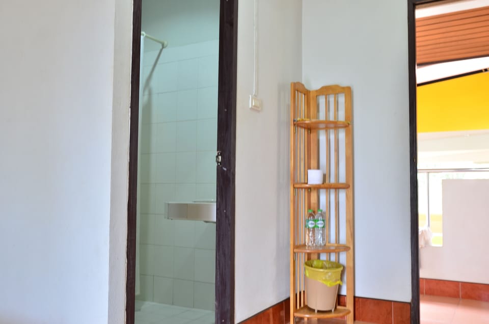Basic Room, 1 Bedroom, Balcony, Garden View | 1 bedroom, desk, WiFi (free), bed sheets