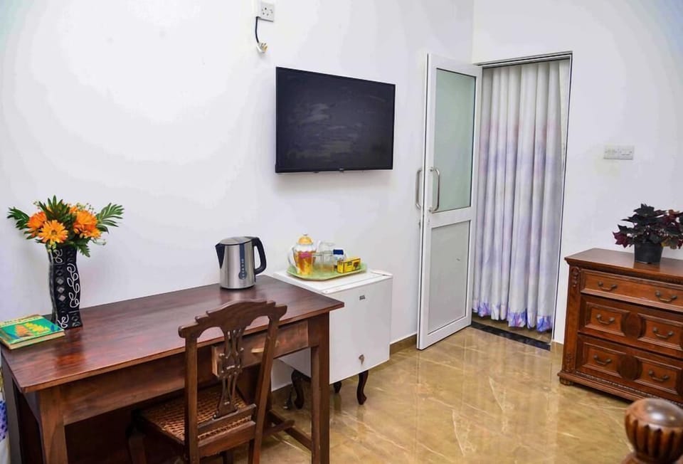 Comfort Apartment | Individually decorated, individually furnished, desk, free WiFi