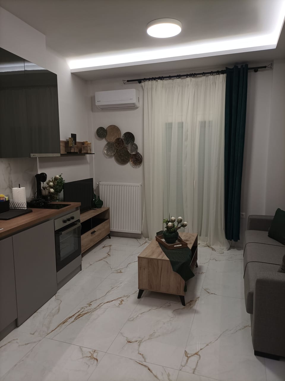 Deluxe Apartment | Living area
