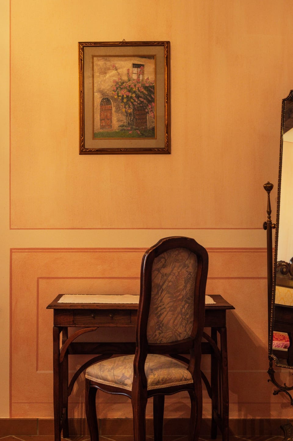 La Pergola | 2 bedrooms, in-room safe, individually decorated, individually furnished