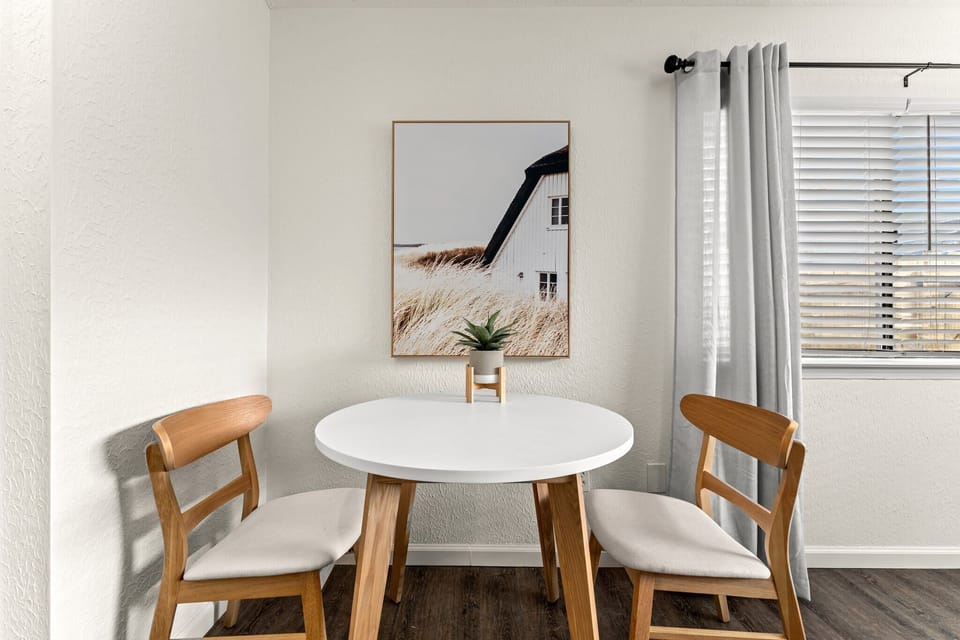 Dining table or personal workspace - The Pointbreak B - Panama City Beach, FL