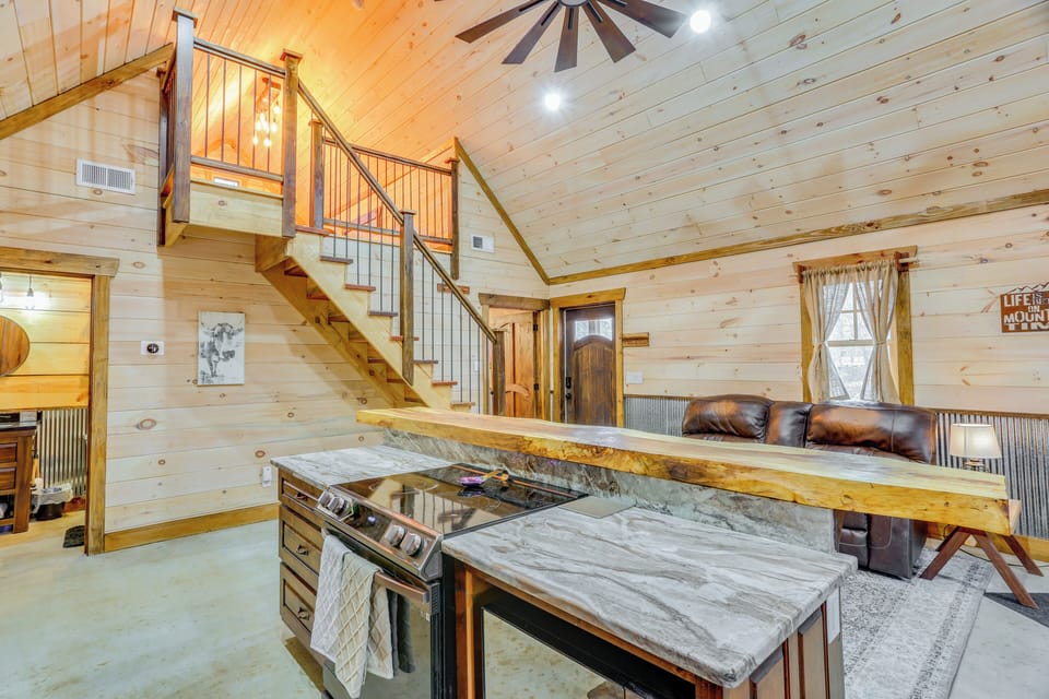 House (2 Bedrooms) | Interior