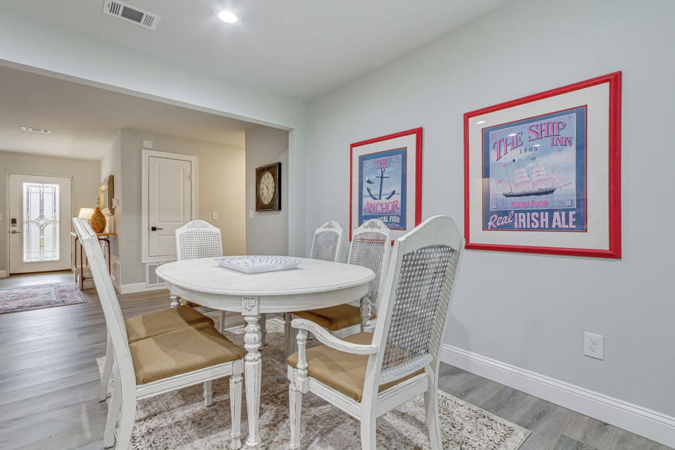 House (4 Bedrooms) | Interior
