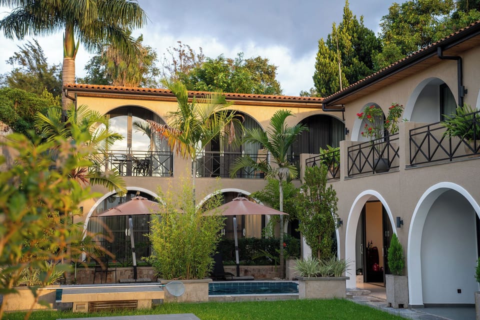BISABO SUITES APARTMENT Bed and Breakfast in Africa