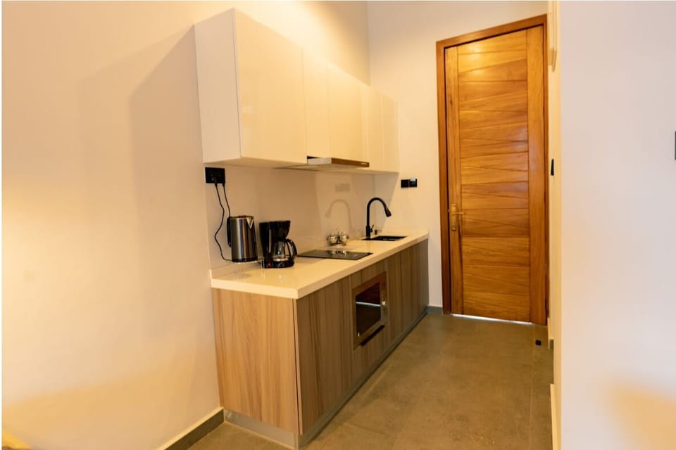 Coffee/tea maker, electric kettle
