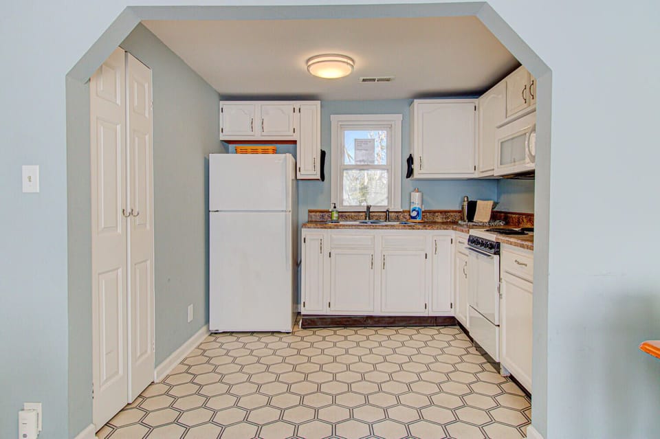 Seaside Cottage A-Kitchen