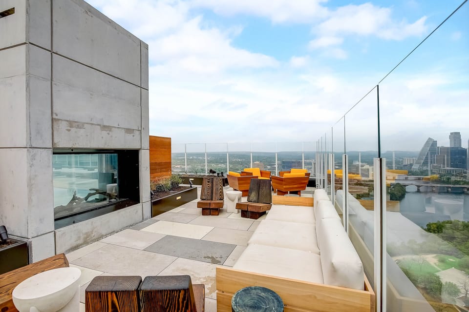Luxury Condo, 2 Bedrooms, Balcony, City View | Terrace/patio