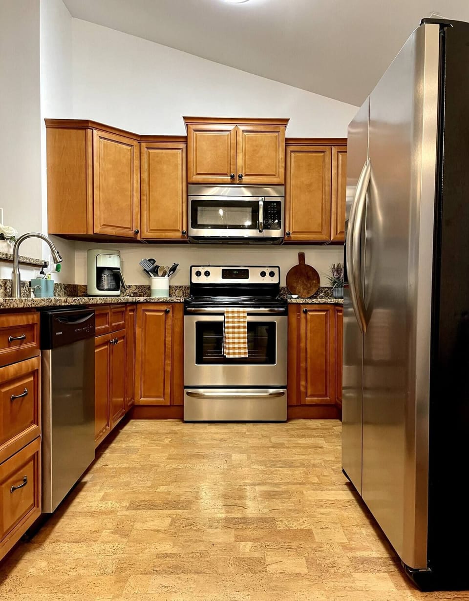 Large kitchen with plenty of counterspace room. 