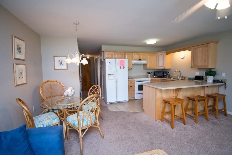 Dining / Kitchen