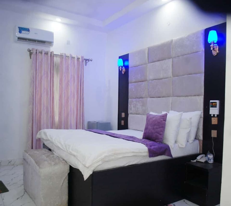 Deluxe Room | 1 bedroom, free WiFi, bed sheets