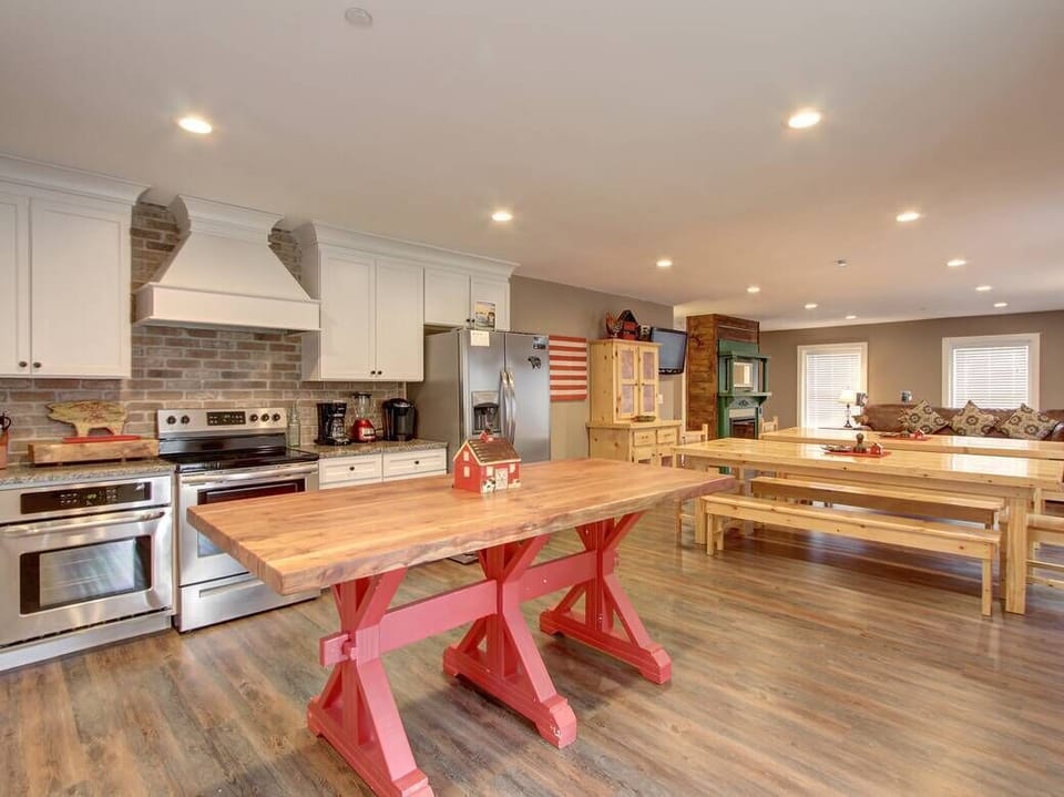 A Family Tradition's fully equipped kitchen