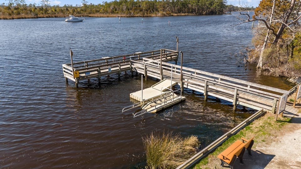 Canoe/kayak launch at end of the street. Rentals available at Stillwater Kayaks.