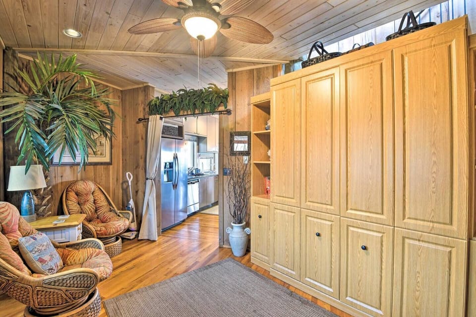 Bedroom 2 (Open Loft) | Queen Murphy Bed