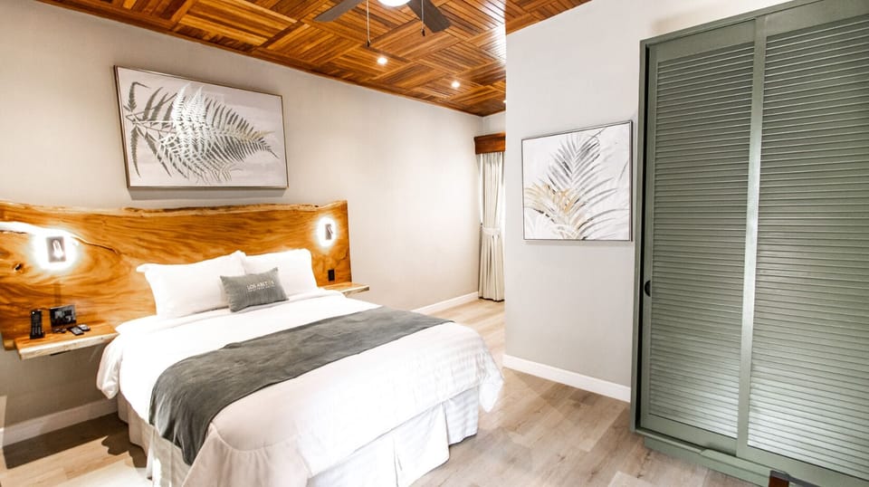 Executive Single Room | In-room safe, free WiFi, bed sheets