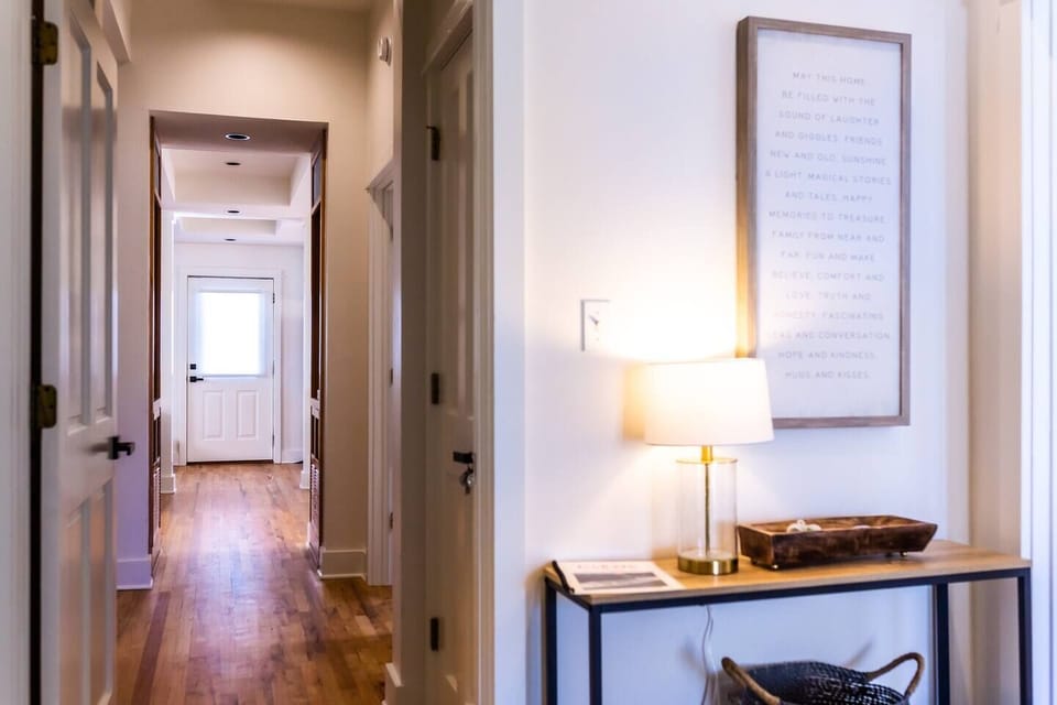 Spacious and inviting foyer to welcome you in
