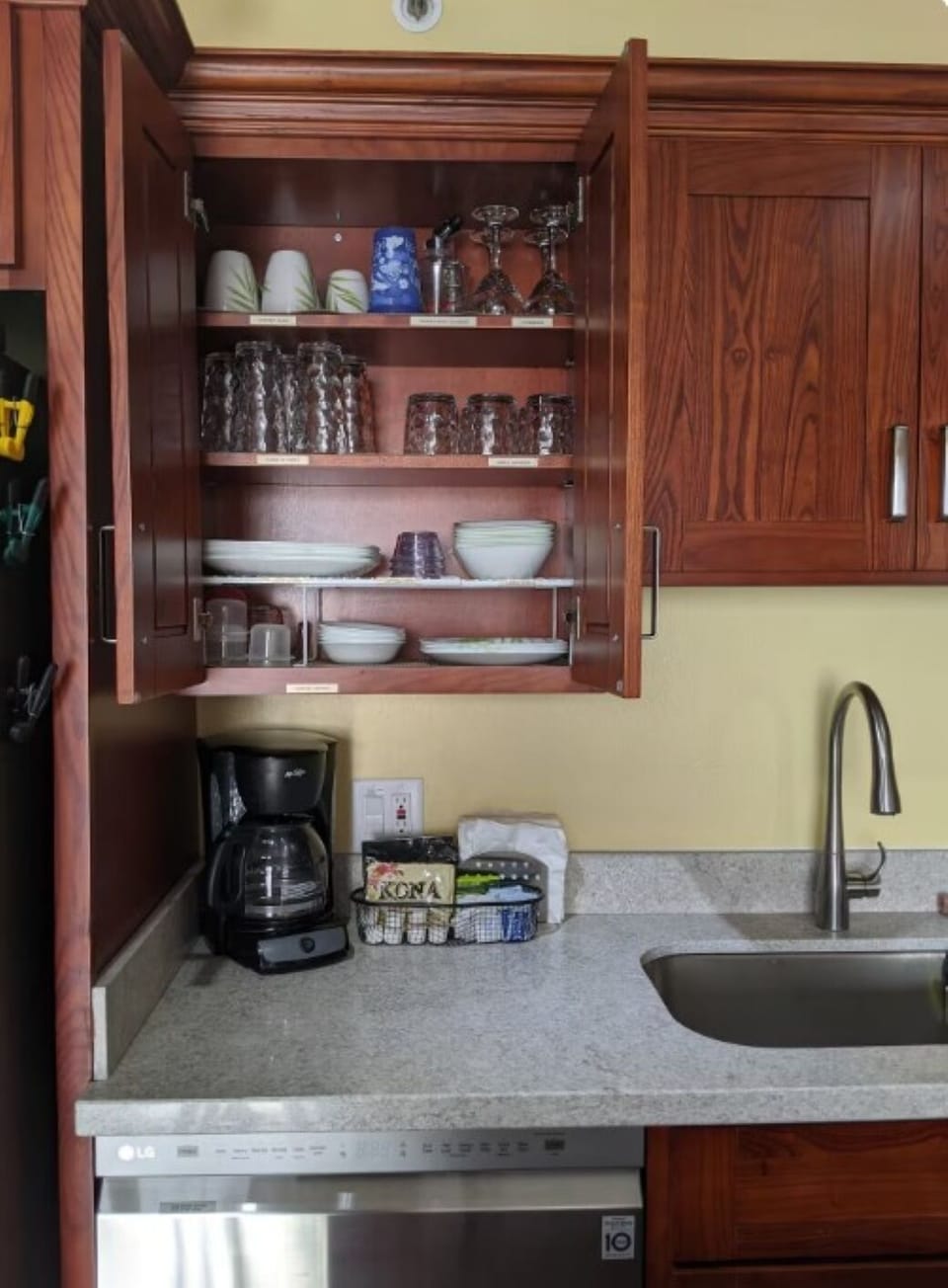 Well-Appointed Full Kitchen with Glassware, Plateware, Silverware & much more! 