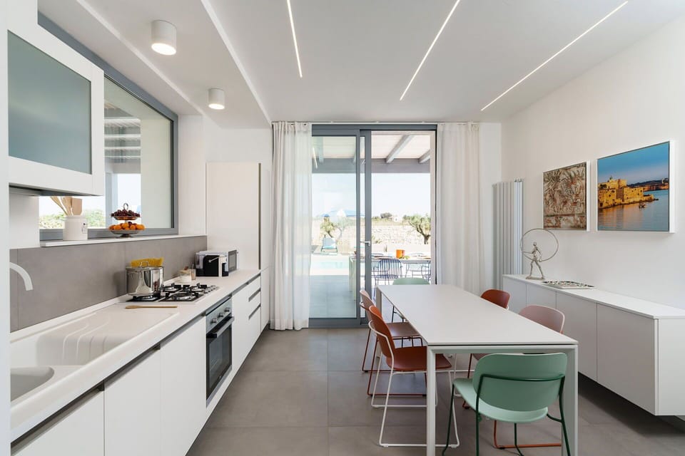 Autumn, Dining Room, Kitchen, Spring, Summer