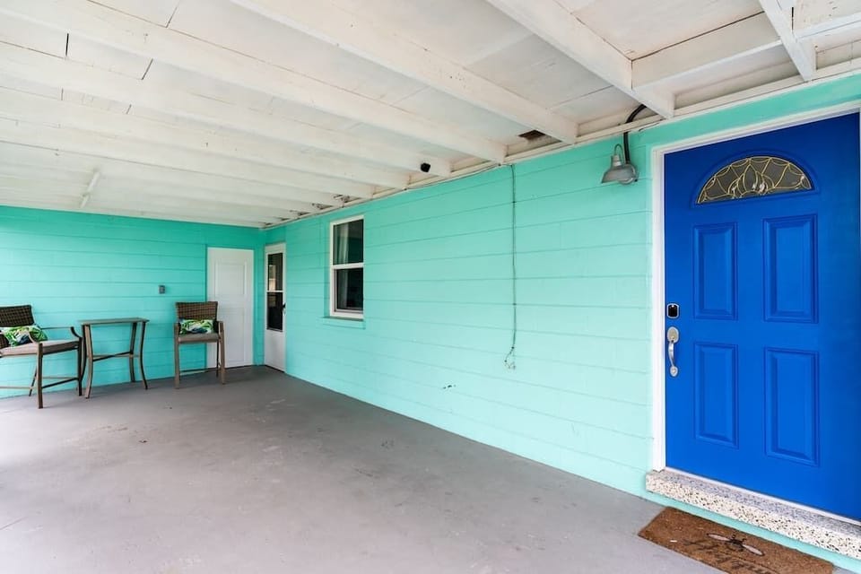 Carport with Bistro Table 