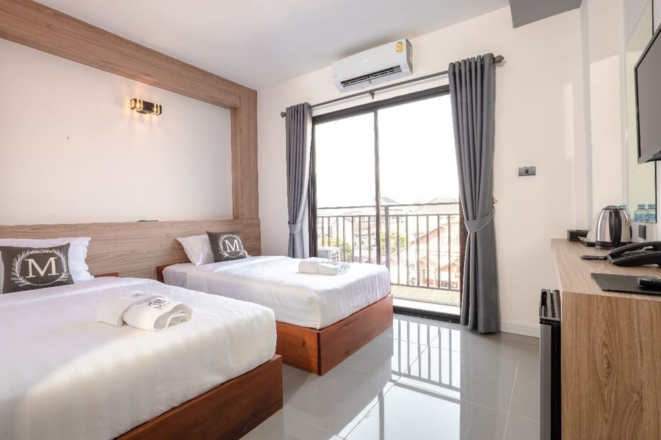 Standard Twin Room | Desk, free WiFi, bed sheets