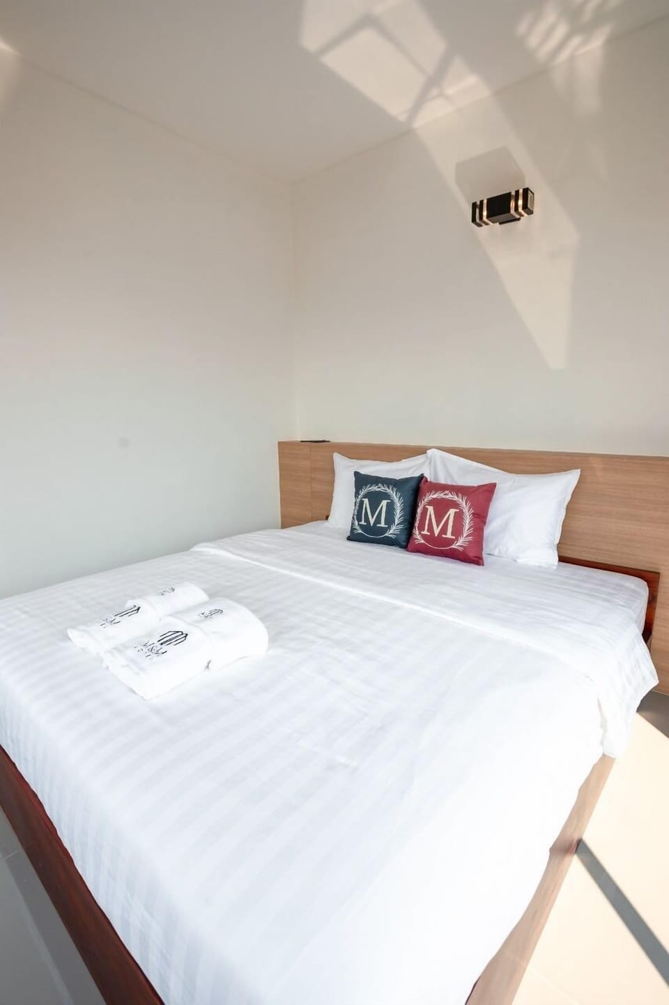 Standard Double Room | Desk, free WiFi, bed sheets