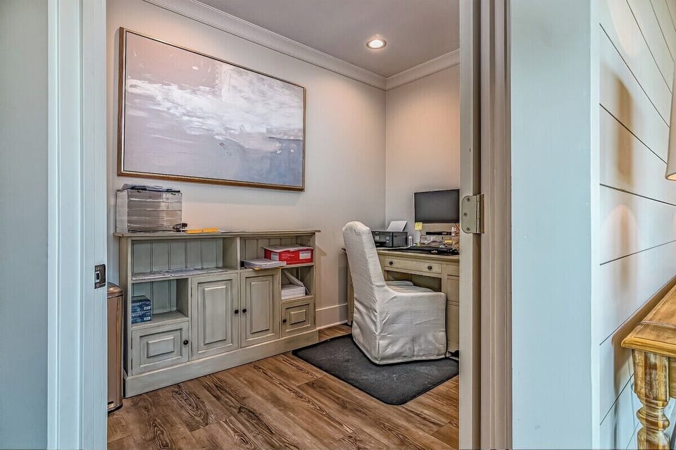 Office/Private Quiet Space