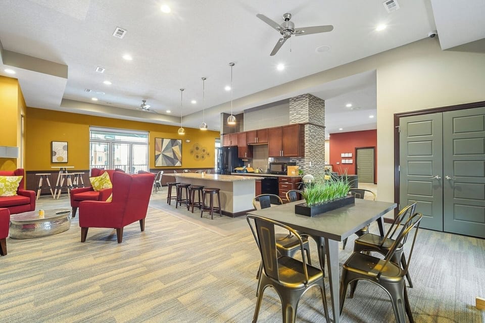 A small kitchenette is available to use in the clubhouse at any time.