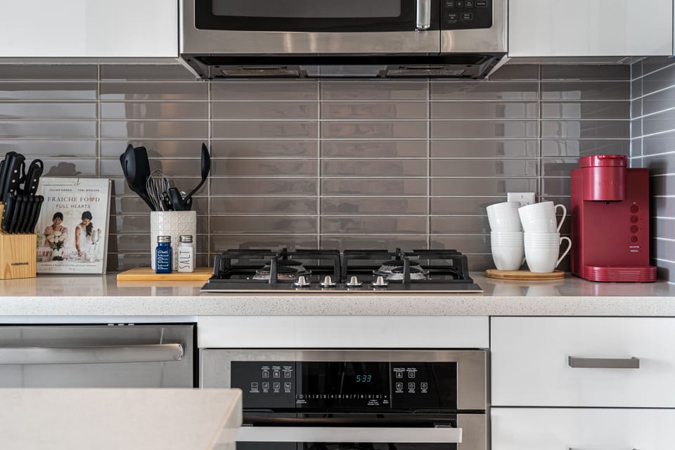 Everything you need to enjoy meals at home 