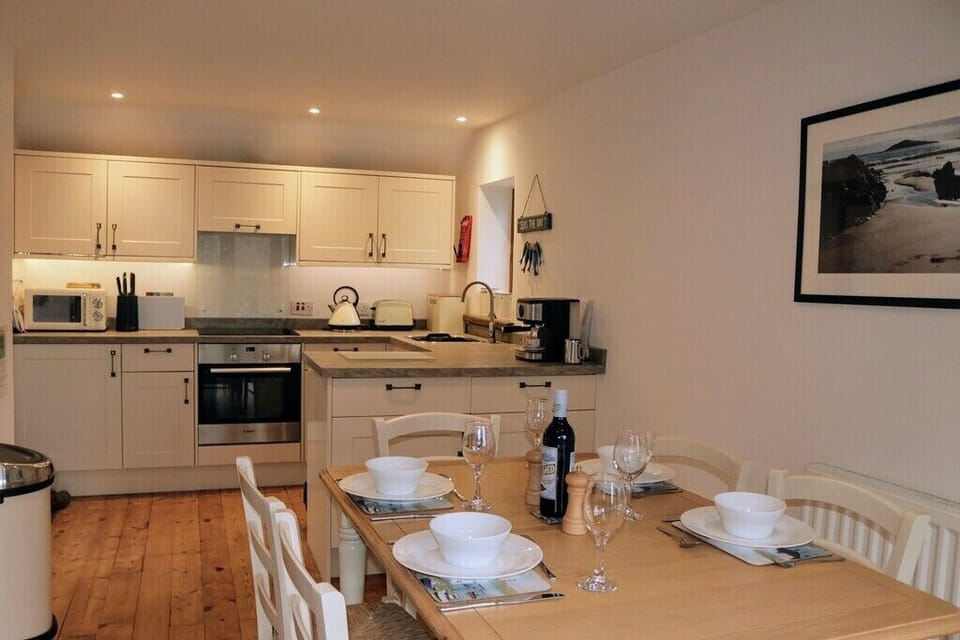 Kitchen and dining area