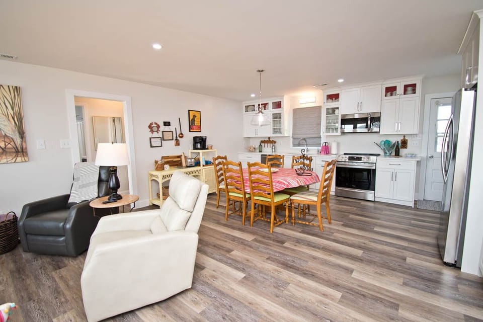 Dining / Kitchen