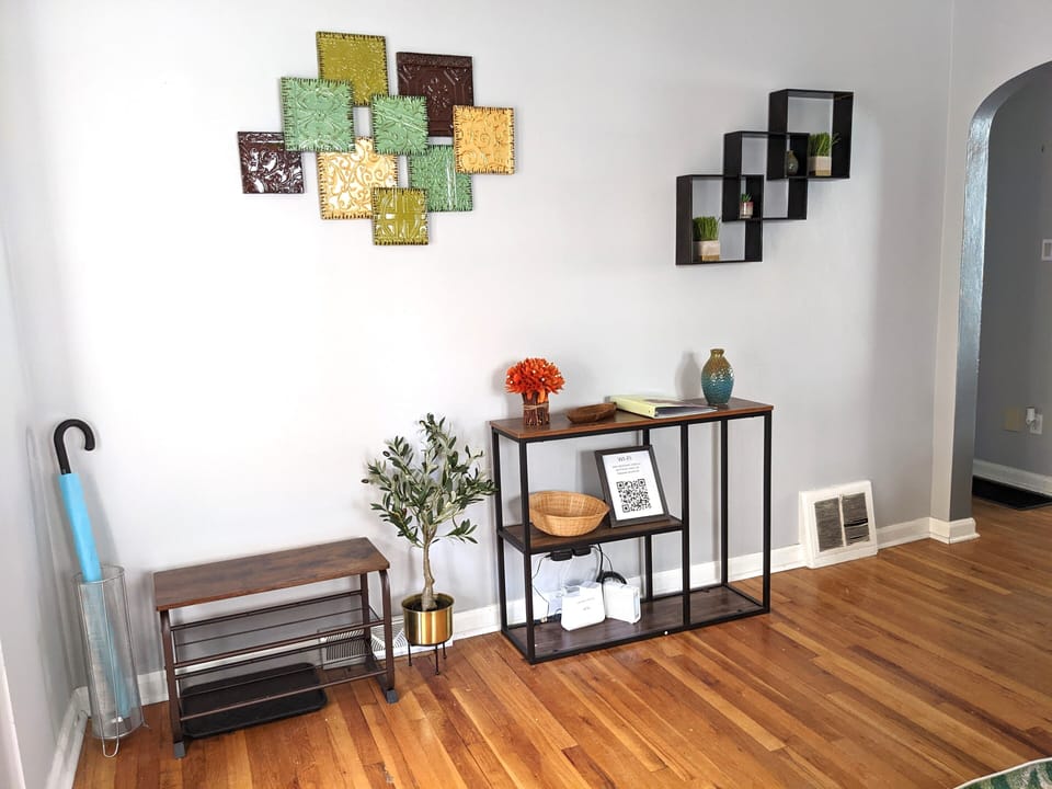 Downtown Springfield Rental - West Capitol Avenue Home